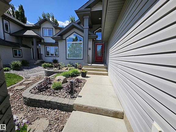 2nd image of 2322 Rutherford Way SW