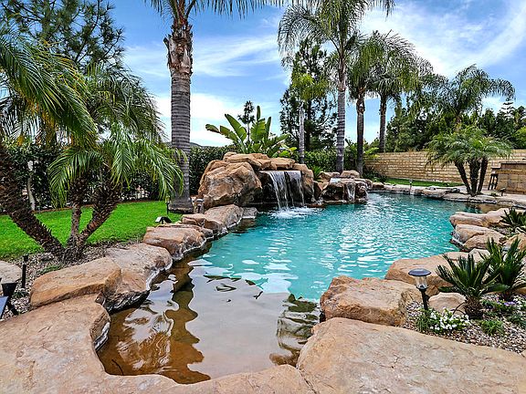 5th image of 824 Alderdale Ct