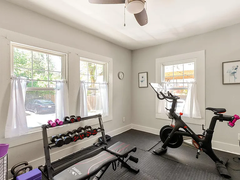 1110 Monroe Dr NE #C — Photo 16