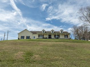 88 Scenic Dr, Oak Hill, OH 45656