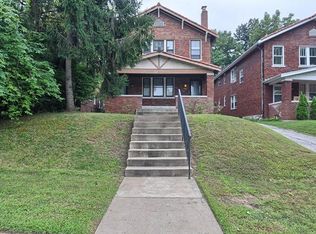 7230 Forsyth Blvd, Saint Louis, MO