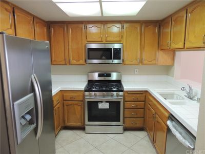 21040 Parthenia St APT 7, Canoga Park, CA, 91304
