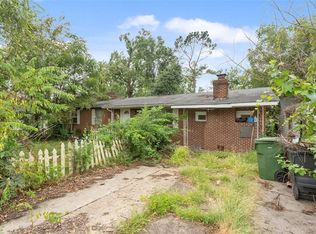 702 S 6th St, Rogers, AR 72756