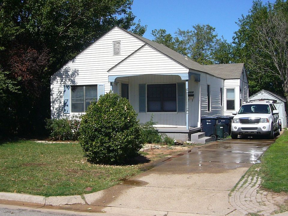 1st image of 1025 SW 31st St