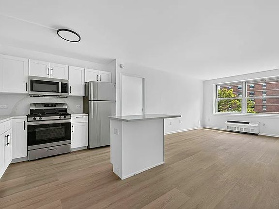 2nd image of 218 Myrtle Ave APT 5I