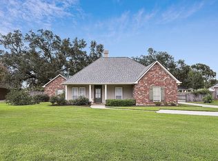 40098 Cotton Field Ave, Gonzales, LA 70737
