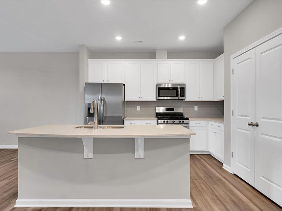 3rd image of 318 E Compass Way