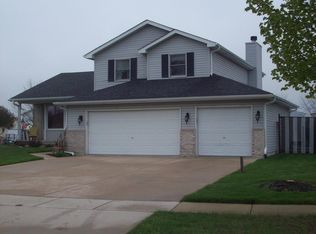 1910 Winger Dr, Plainfield, IL