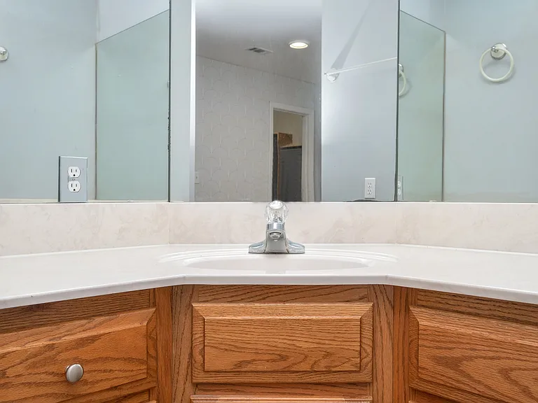 83 Edgewood Dr — Photo 25