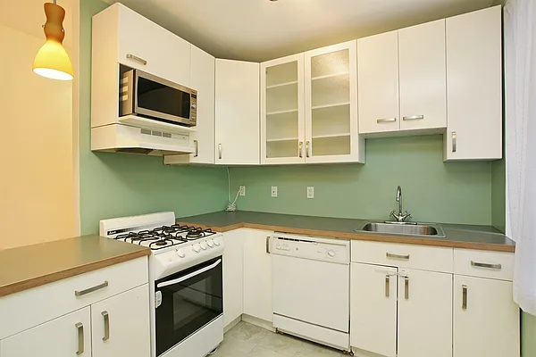 Sold by Corcoran | media 24