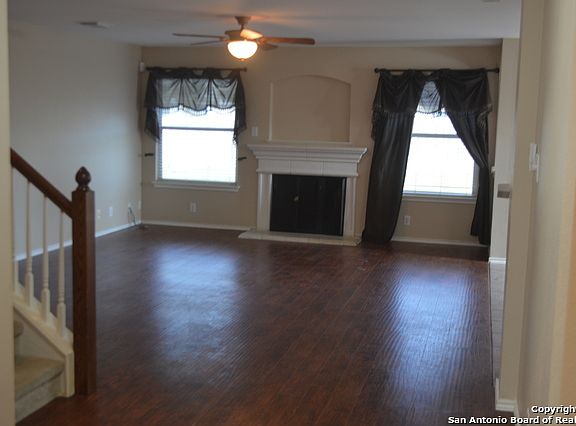 4th image of 7115 Great Lakes Dr