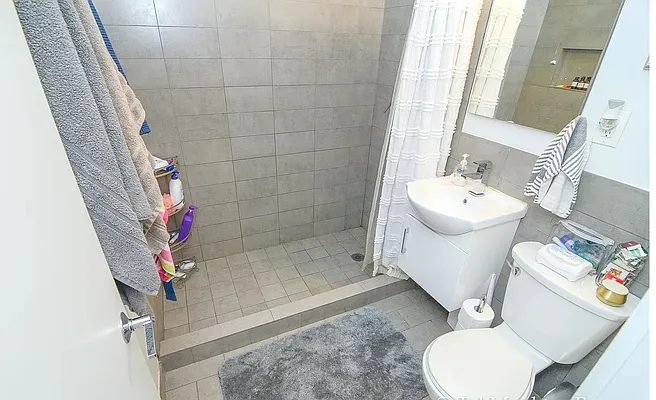 Rented by Oxford Property Group | media 13