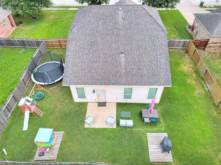 1508 Brook Hollow Dr — Photo 15