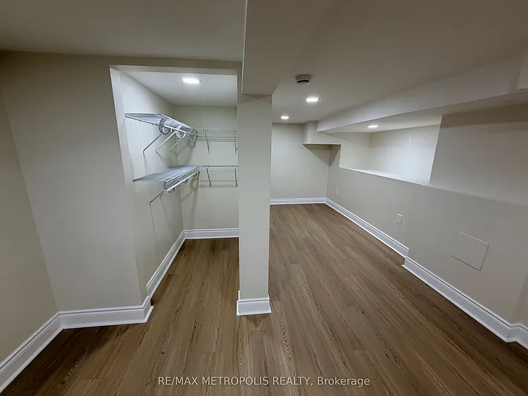 2604 Prestonvale Rd #BASEMENT — Photo 10