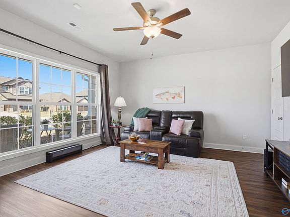 3rd image of 119 Sage Oak Dr