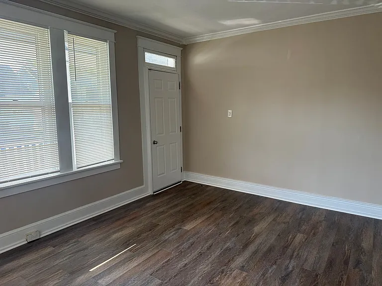 823 Pine Street — Photo 3