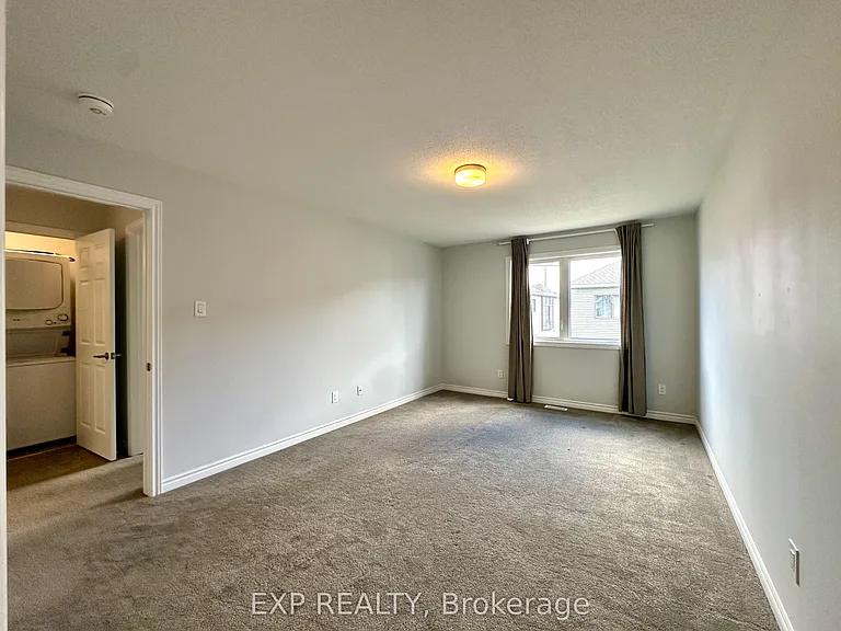 823 Regulus Rdg — Photo 12