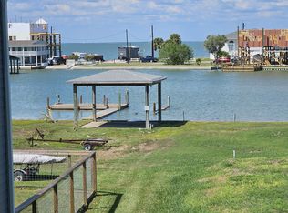 430 Copano Ridge Rd, Rockport, TX 78382