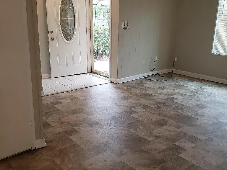 1730 Raoul Wallenberg Blvd — Photo 2