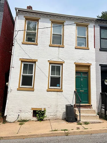 13 Hazel St Photo 1