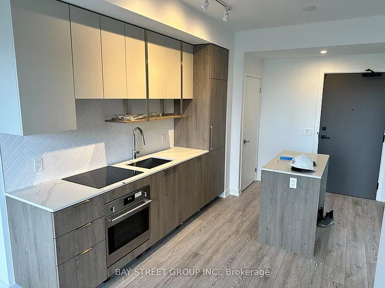 15 Holmes Ave #2507 — Photo 3
