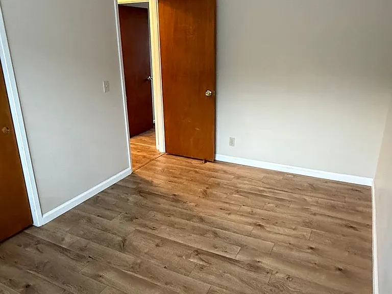 723 Menlo Ave — Photo 14