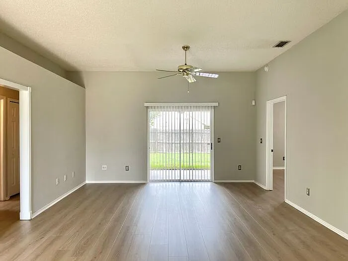 1063 Sugarberry Trl — Photo 3