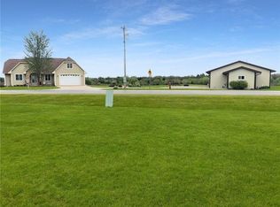 191 Forest Home Rd, Montezuma, IA 50171