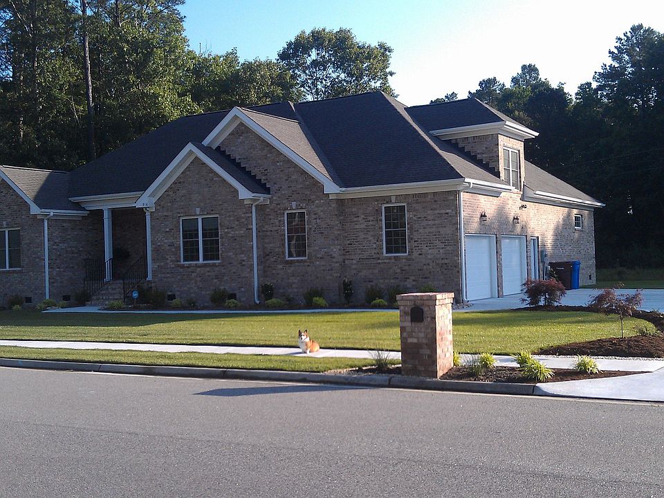 1st image of 916 Country Club Blvd