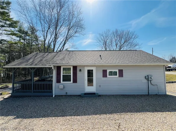 57738 Montour Rd, Senecaville, OH 43780