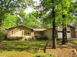 22 S Badalona Dr, Hot Springs Village, AR 71909