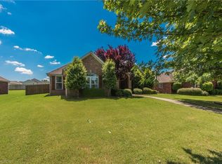 2305 SW 8th St, Bentonville, AR 72712