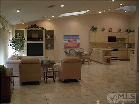 4th image of 5633 Lakeview Mews Ct