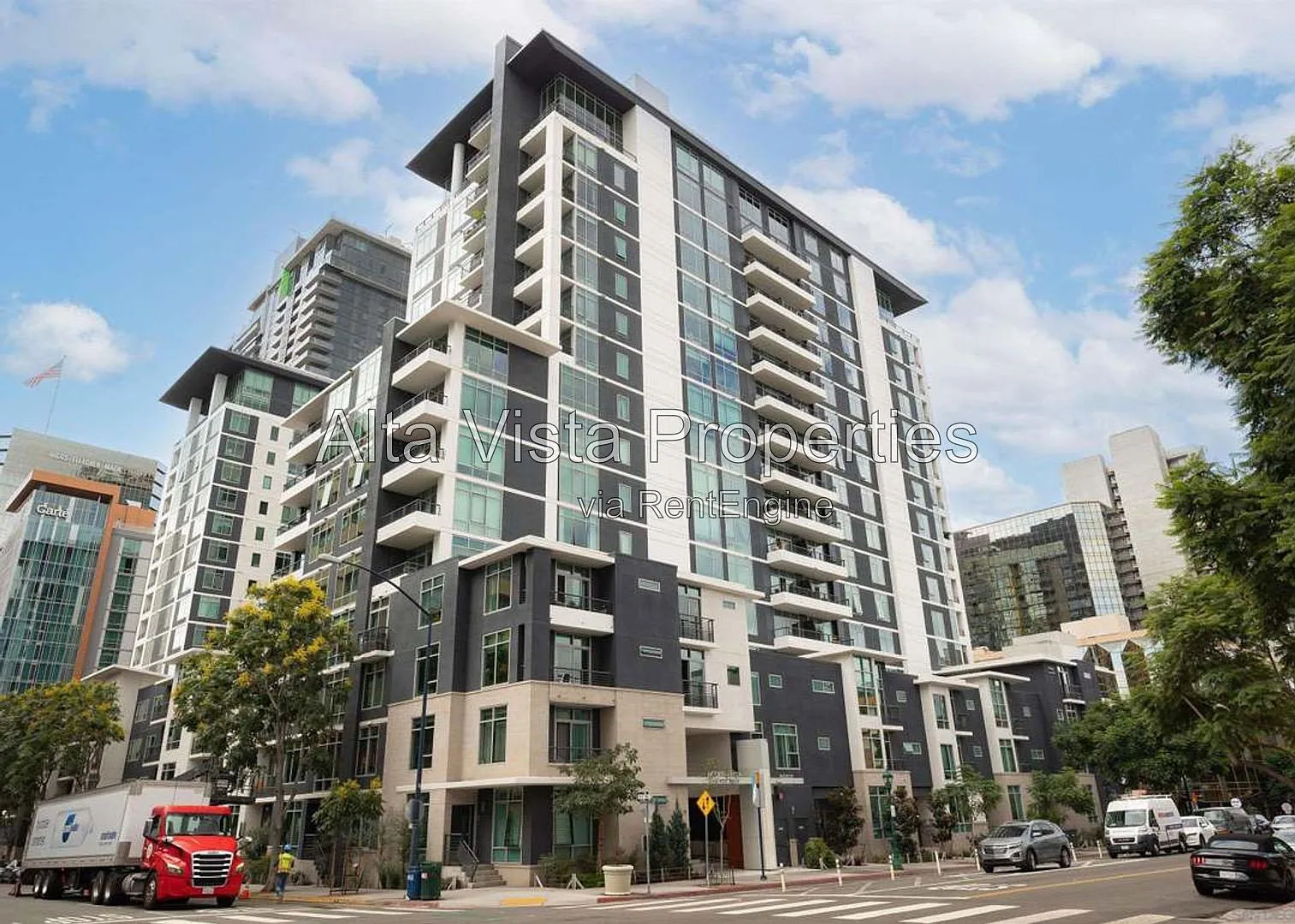 1 bed, 1.0 bath, 758 sqft, $2,495 — Photo 2