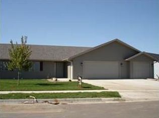 2821 Mary St, Yankton, SD 57078