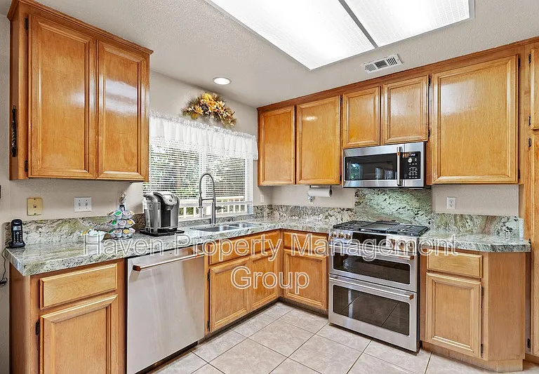 2866 Valcourt Way — Photo 4
