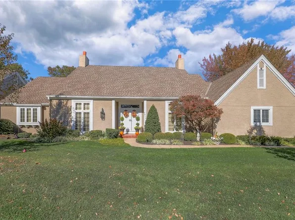 4612 W 113th Ter, Leawood, KS 66211
