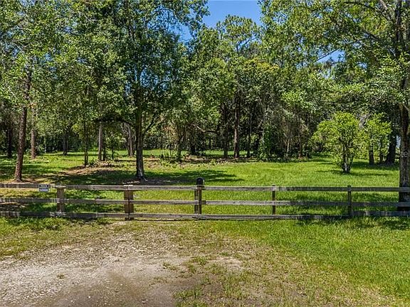 5th image of 8678 Chickasaw Farms Ln