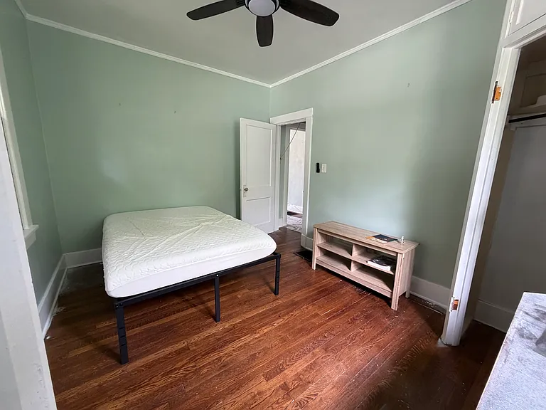 222 S Edgewood St — Photo 6