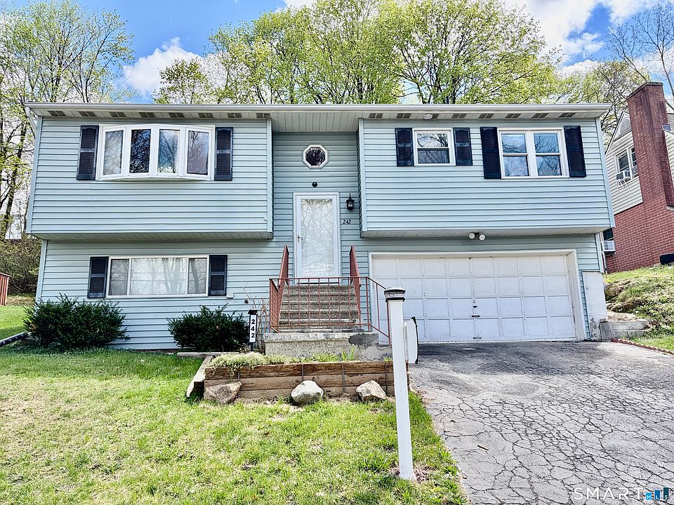 1st image of 242 Lakeview Avenue