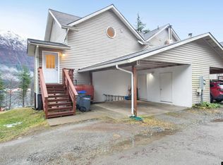 2185 Crow Hill Dr, Douglas, AK 99824