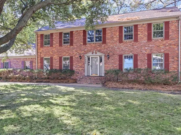 7335 Ruthven Rd, Norfolk, VA 23505