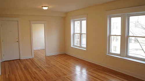 3209 W Pierce Ave #3 Photo 1