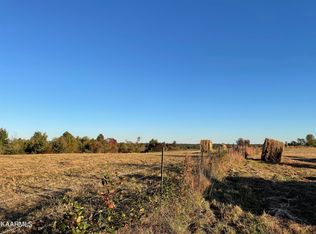 Dripping Springs Rd, Monterey, TN 38574