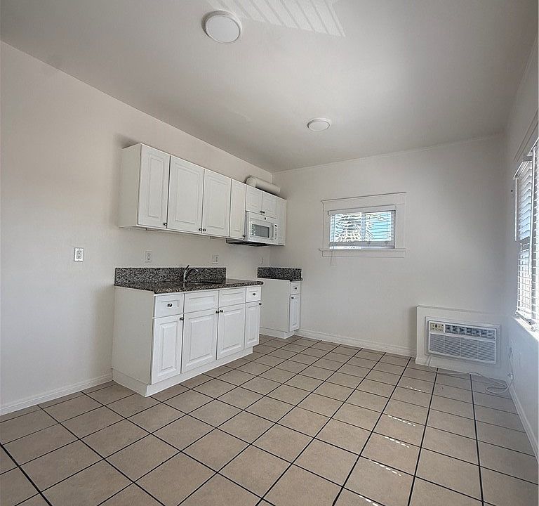 1st image of 1085 Hoffman Ave APT 11