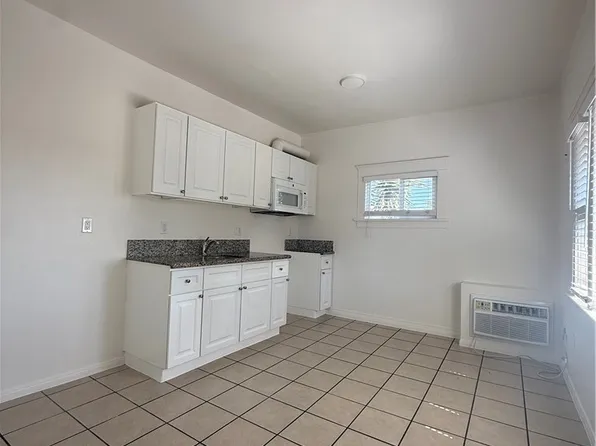 1085 Hoffman Ave APT 11, Long Beach, CA 90813