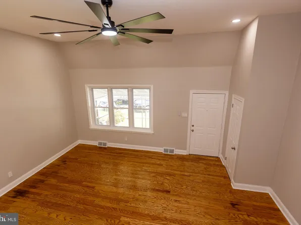 136 Chadwick Ave, Linwood, PA 19061