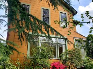 4022 SW Corbett Ave APT 1, Portland, OR 97239