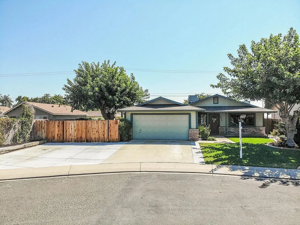 3716 Urmi Dr photo 1