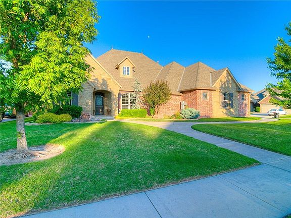 3rd image of 3116 White Cedar Dr